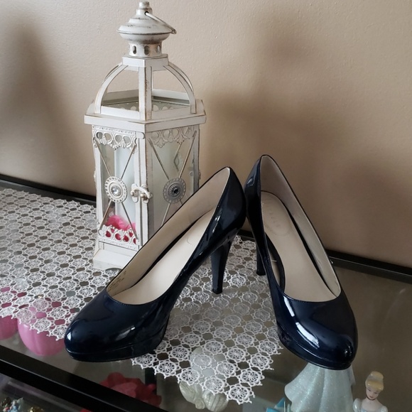 Nickels Shoes - Patent Leather Pumps (Navy)